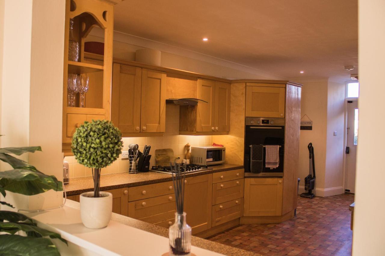 Stunning 3 Double Bedroom Apartment - *Town Centre / Near Beach* Berwick Upon Tweed Ngoại thất bức ảnh